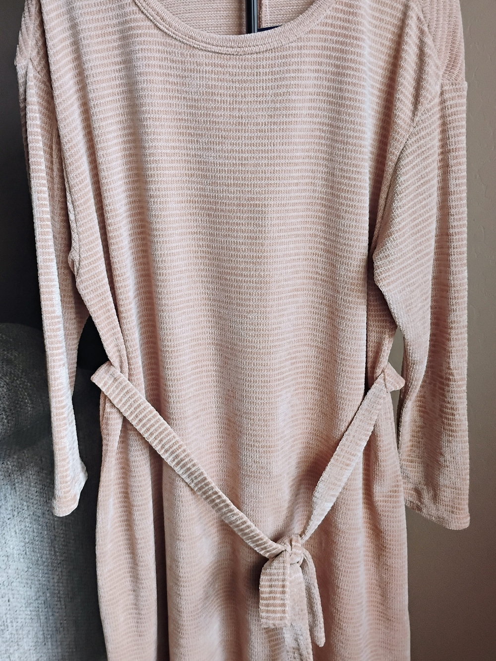 Adrienne Vittadini Size 2X Blush Long Sleeve Crew Neck Belted Sweater Dress